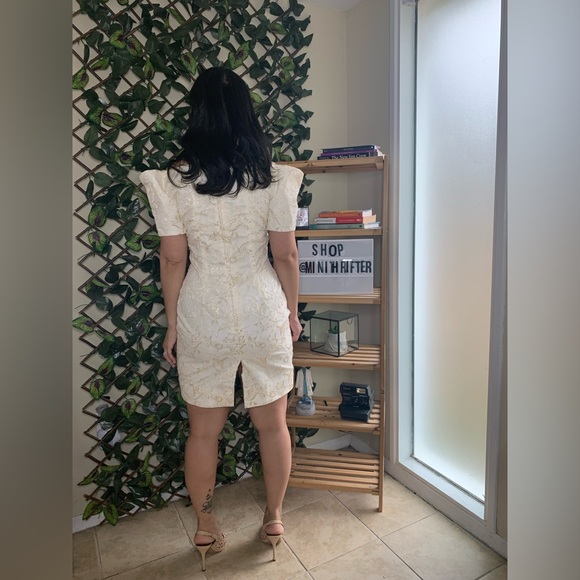 Unite - Picture 3 of 7